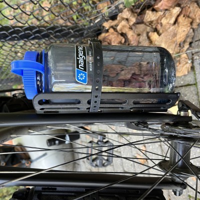 Orof fork cage with nalgene bottle